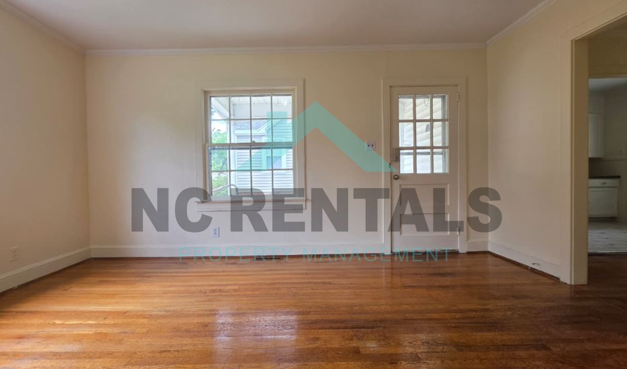 1313 Holman St - Photo 3 of 25