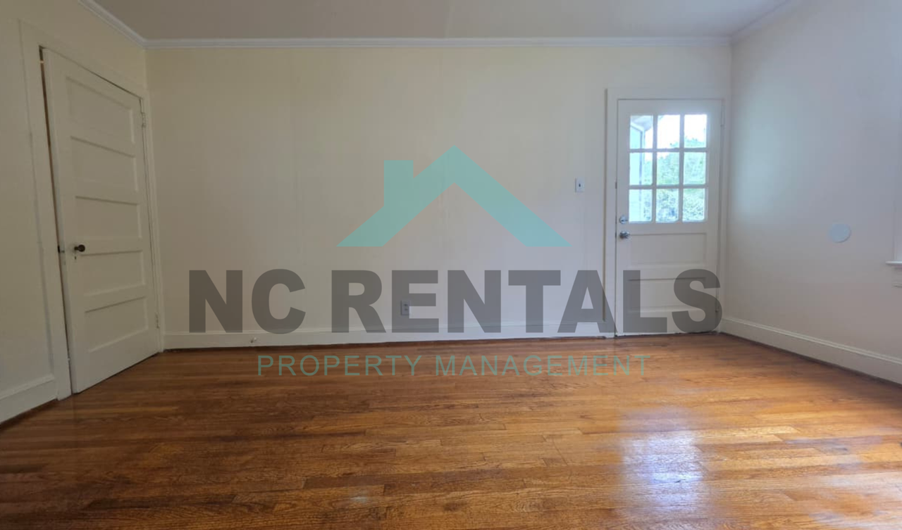 1313 Holman St - Photo 5 of 25