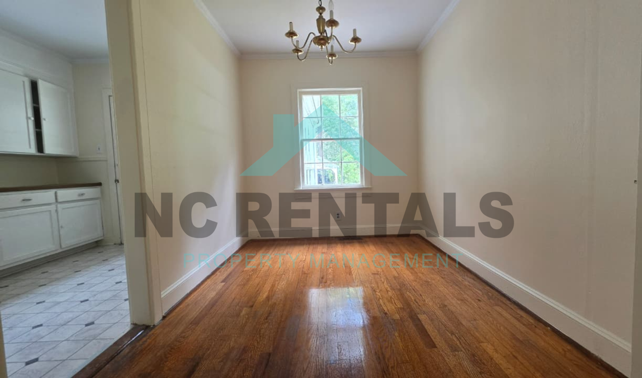 1313 Holman St - Photo 7 of 25