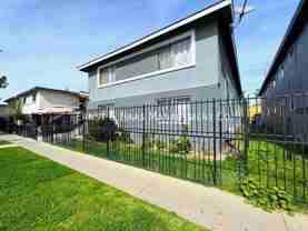 1401 W Walnut St #02 - Photo 1 of 1