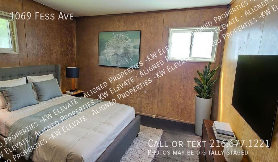 1069 Fess Ave - Photo 7 of 21