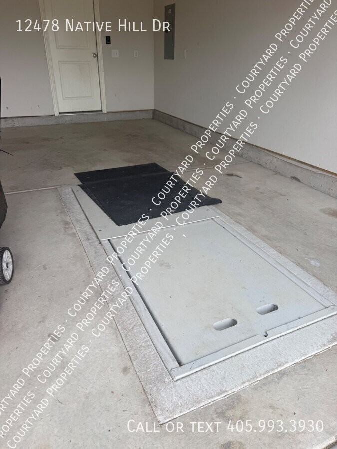 12478 Native Hill Dr - Photo 4 of 29