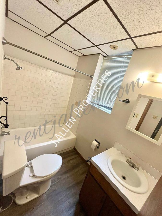 313 N 12th St #116 - Photo 6 of 7