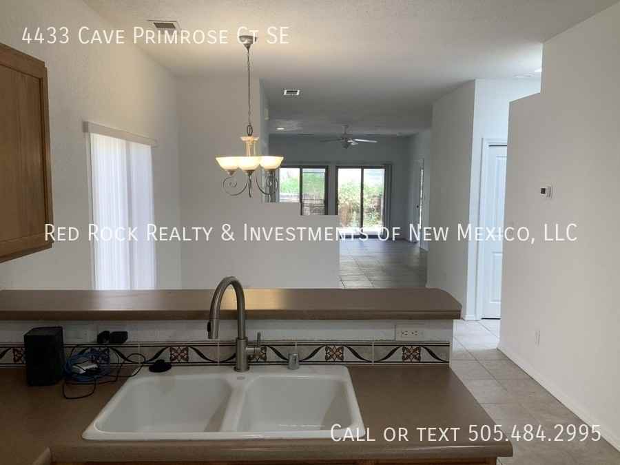 4433 Cave Primrose Ct Se - Photo 7 of 17