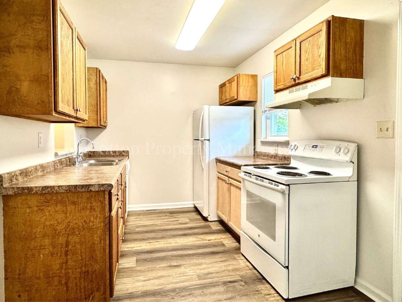 315 S Dudley St #12 - Photo 3 of 22