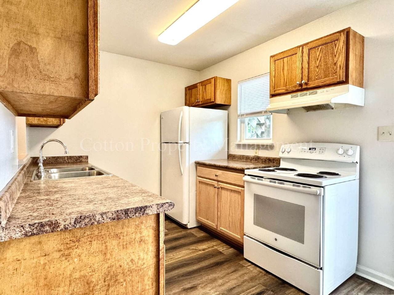 315 S Dudley St #12 - Photo 5 of 22