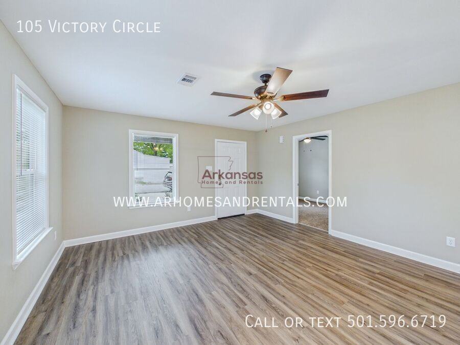 105 Victory Cir - Photo 2 of 14