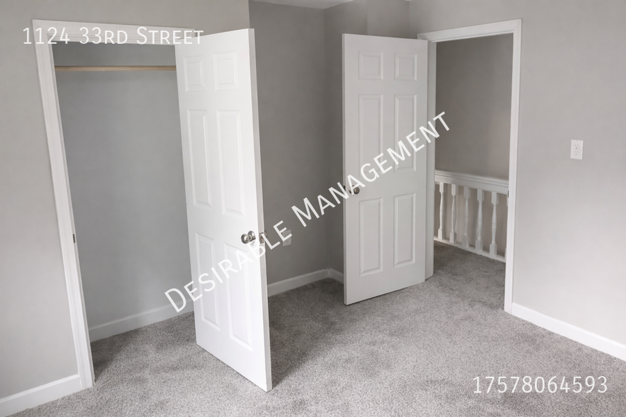 1124 33rd St - Photo 3 of 6