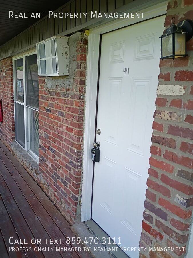 2021 Cambridge Dr #44