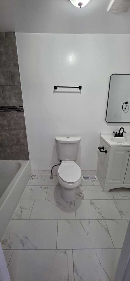 707 N Port St - Photo 7 of 8
