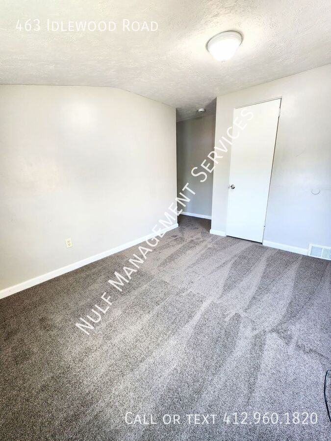 463 Idlewood Rd - Photo 7 of 10