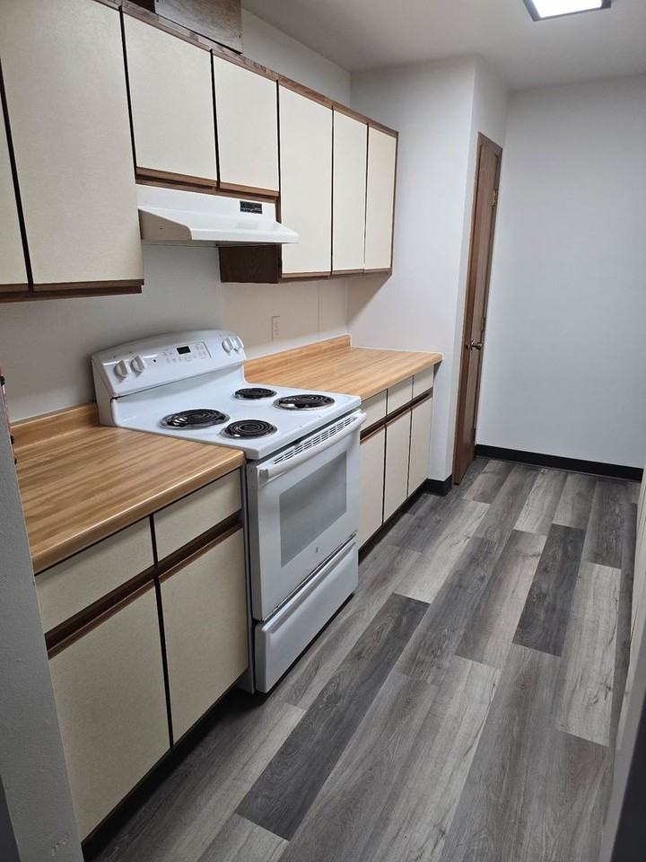 Nekoosa Apts. LLC - Photo 5 of 22
