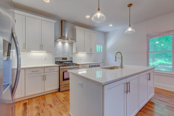 324 Queen Ave #A - Photo 4 of 23