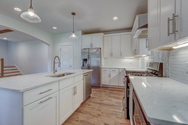 324 Queen Ave #A - Photo 5 of 23