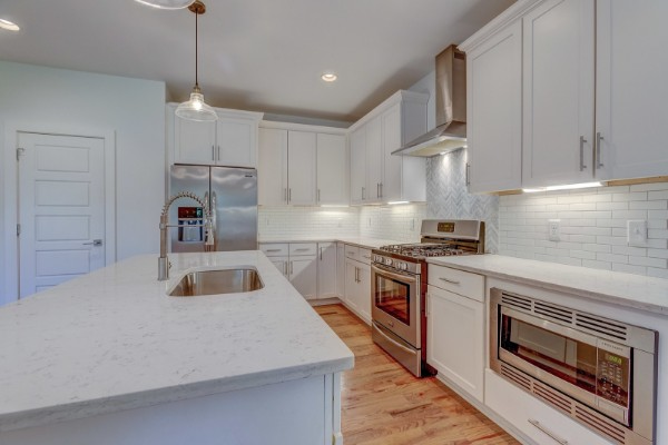 324 Queen Ave #A - Photo 6 of 23