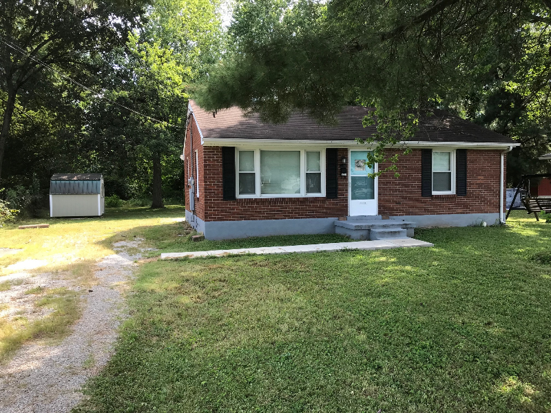 3204 Donald Dr - Photo 2 of 16