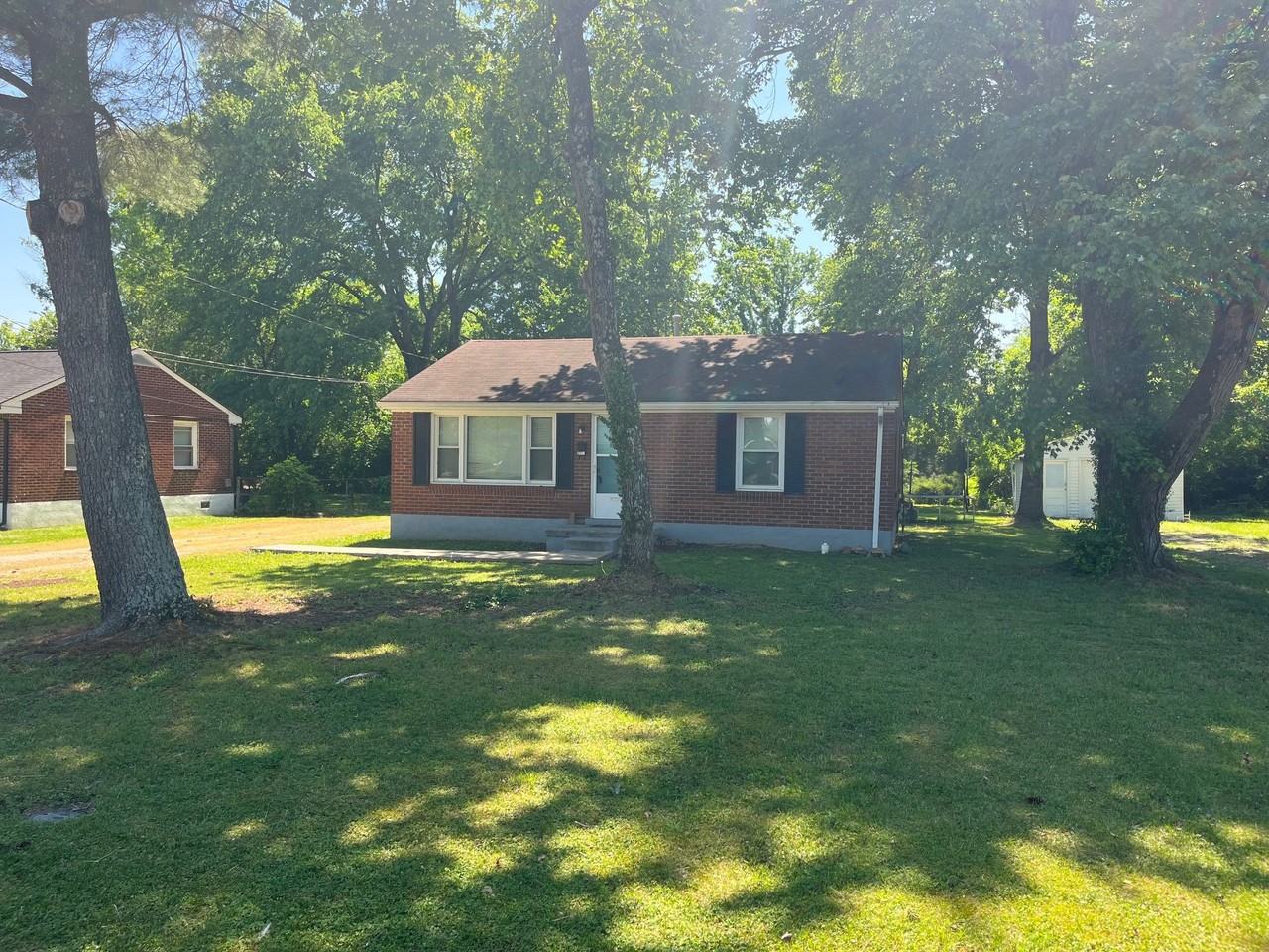 3204 Donald Dr - Photo 3 of 16