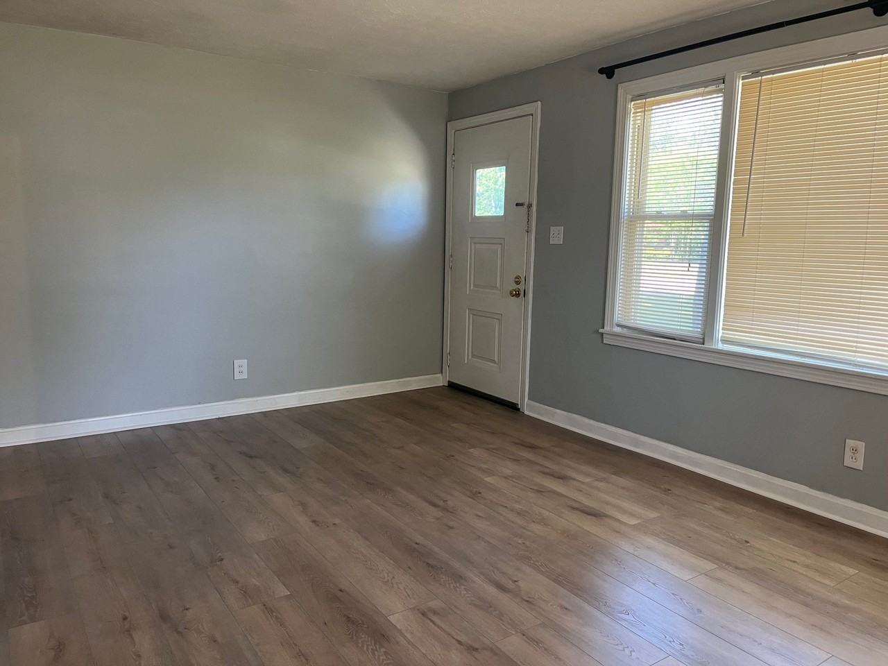 3204 Donald Dr - Photo 7 of 16