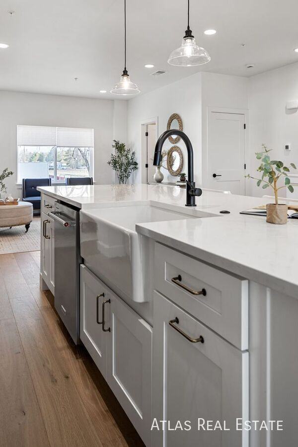 4525 Tabor St - Photo 7 of 30