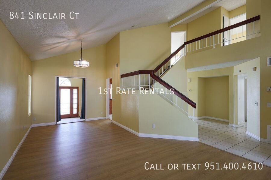 841 Sinclair Ct - Photo 5 of 11