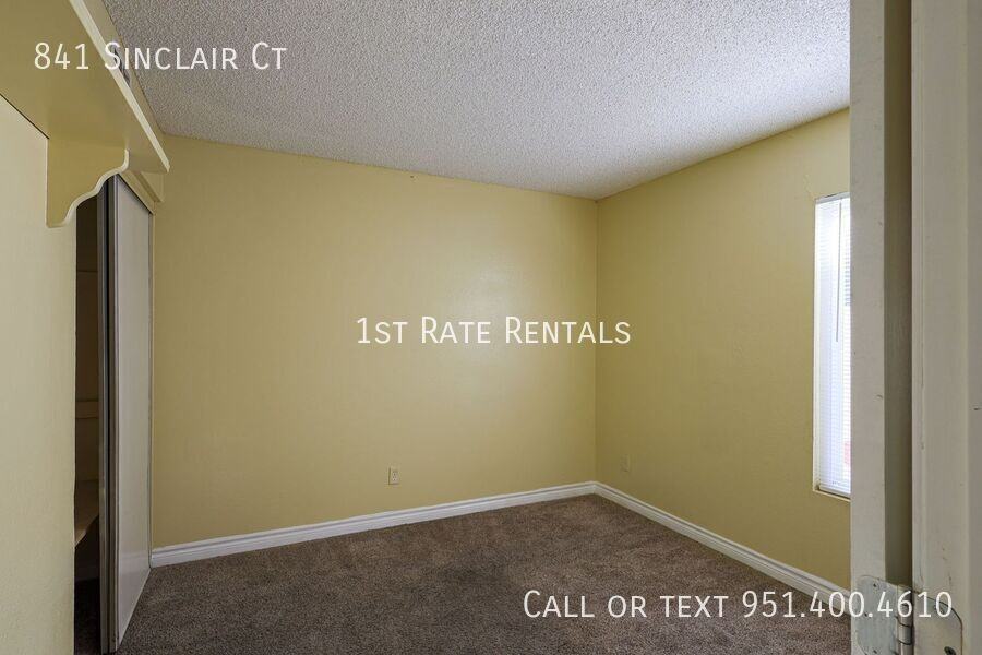 841 Sinclair Ct - Photo 6 of 11