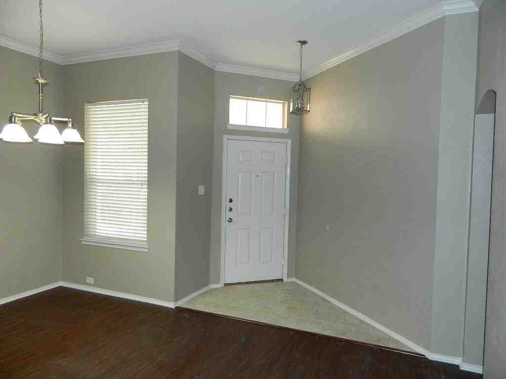 1132 Honeywell Dr - Photo 2 of 18