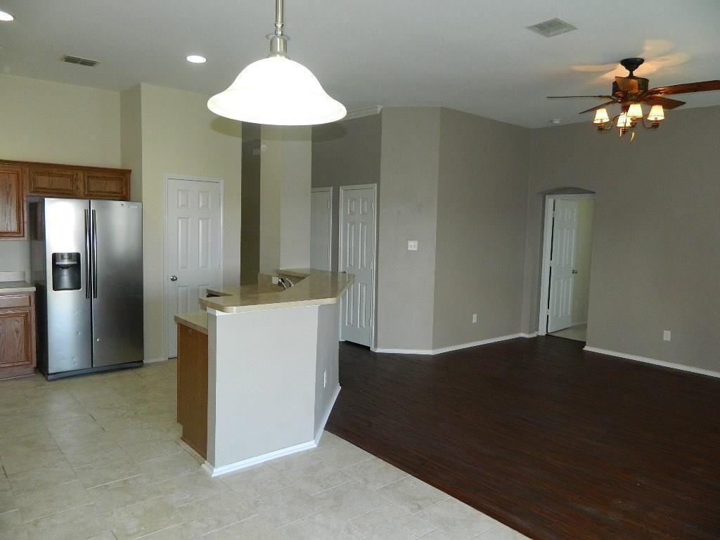 1132 Honeywell Dr - Photo 7 of 18