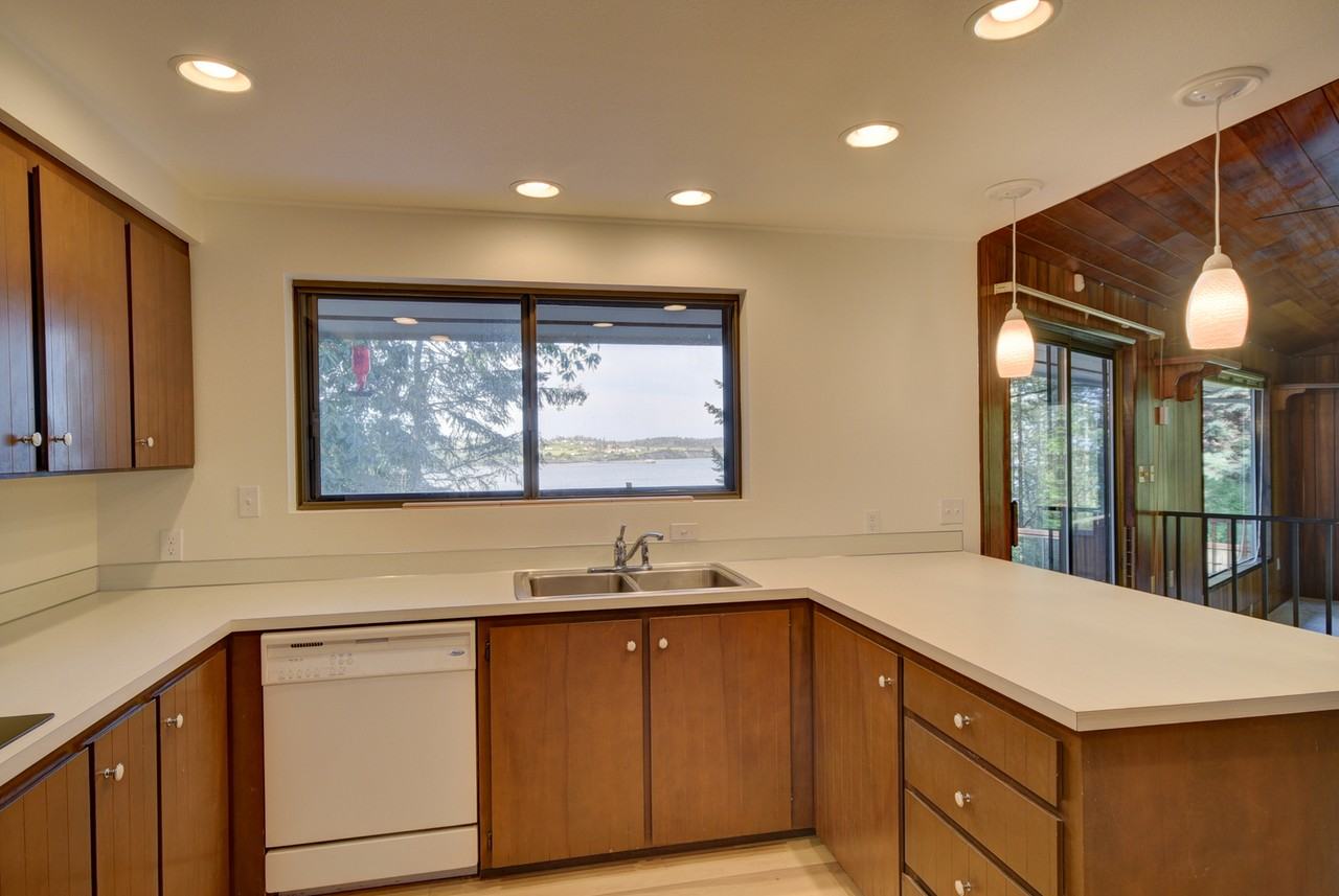 2172 Madrona Way - Photo 4 of 25