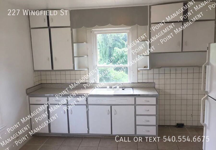 227 Wingfield St - Photo 3 of 11