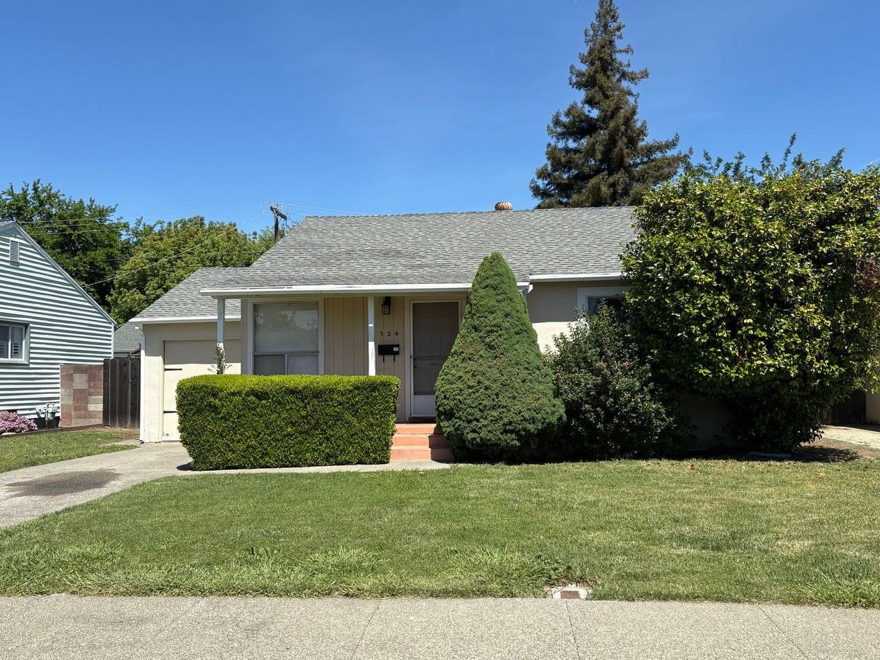 324 Cottonwood St - Photo 3 of 21