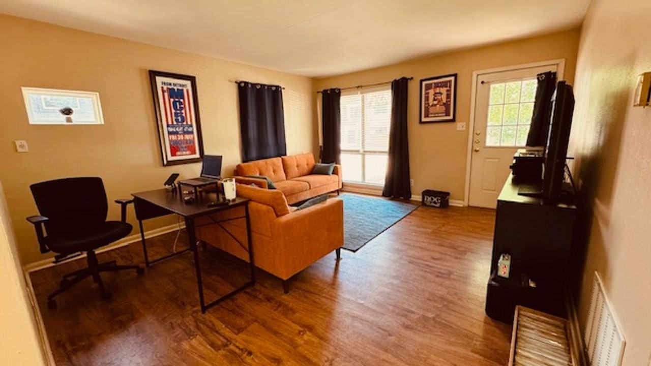 4614 Raintree Blvd - Photo 2 of 18