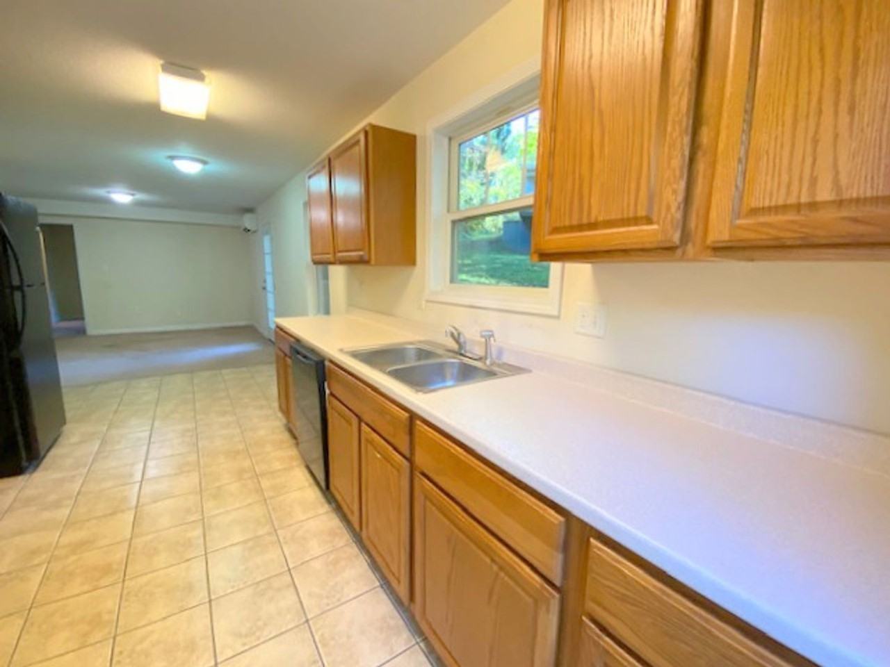 24 Triple H Dr - Photo 3 of 10