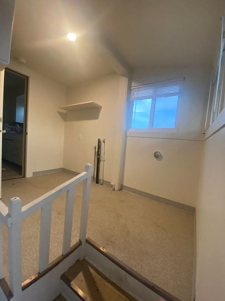 608 Peach St - Photo 6 of 10