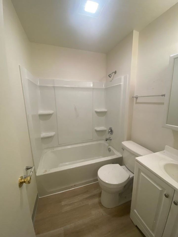 608 Peach St - Photo 7 of 10