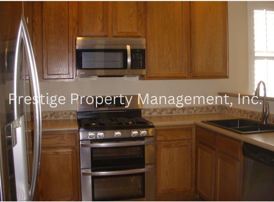 301 E Desert Haven Pl - Photo 3 of 8