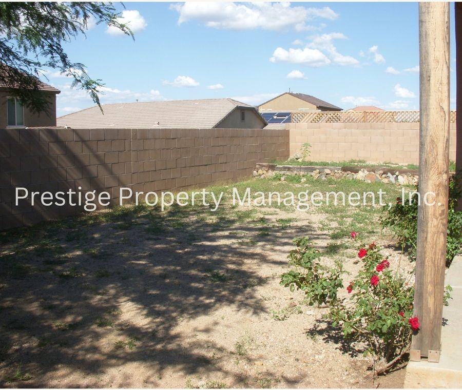 301 E Desert Haven Pl - Photo 7 of 8