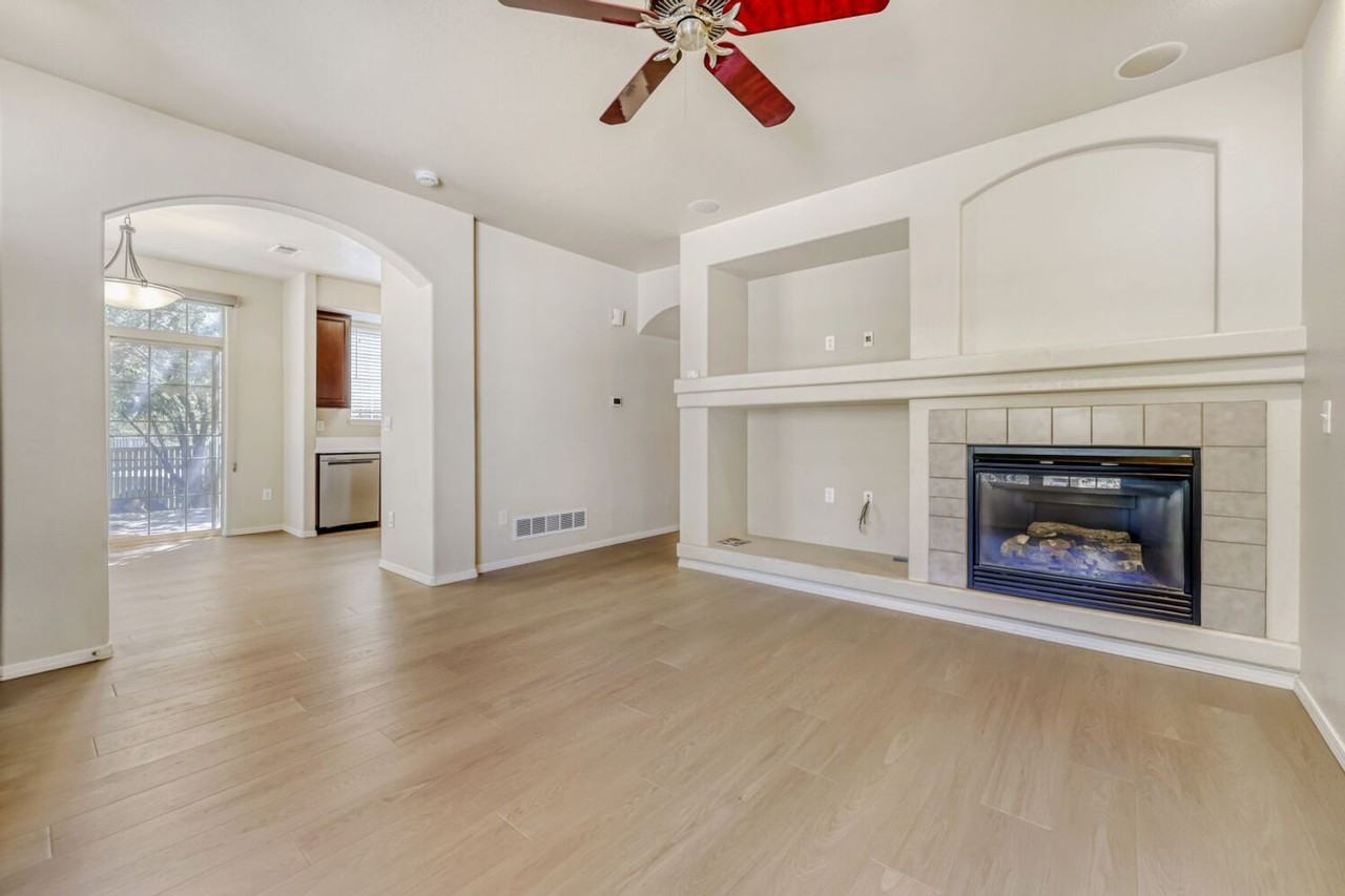 9203 W 107th Pl - Photo 5 of 28