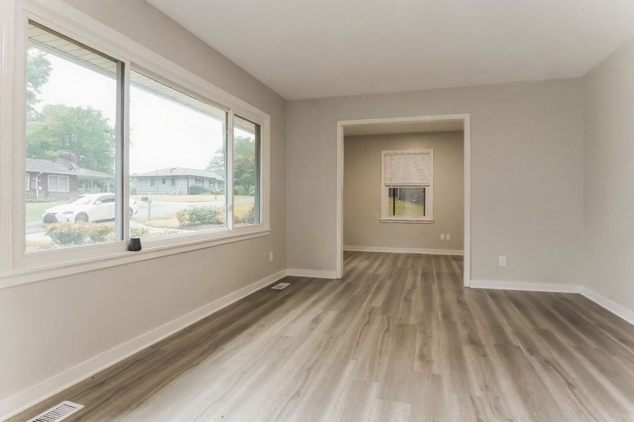 1533 Choctaw Dr - Photo 3 of 19