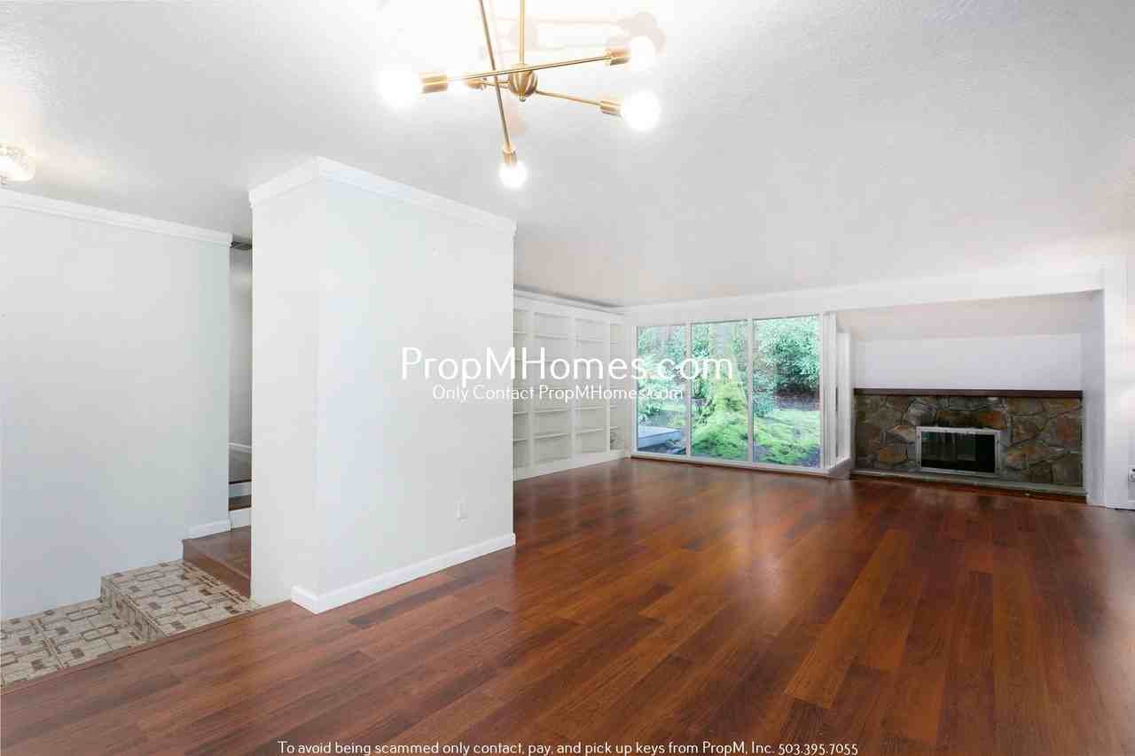 14201 Dolph Ct - Photo 2 of 33
