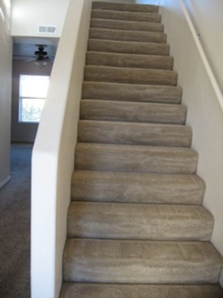 296 N Torrey Pines Cir - Photo 6 of 21