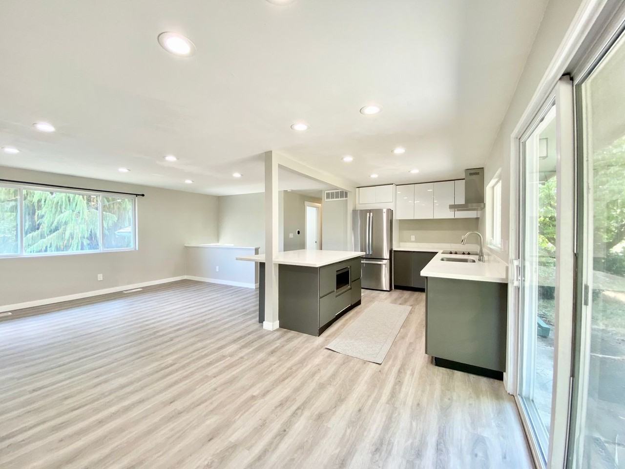 15834 Se 4th St - Photo 6 of 20