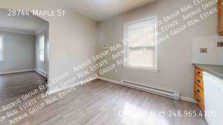 28744 Maple St - Photo 6 of 13