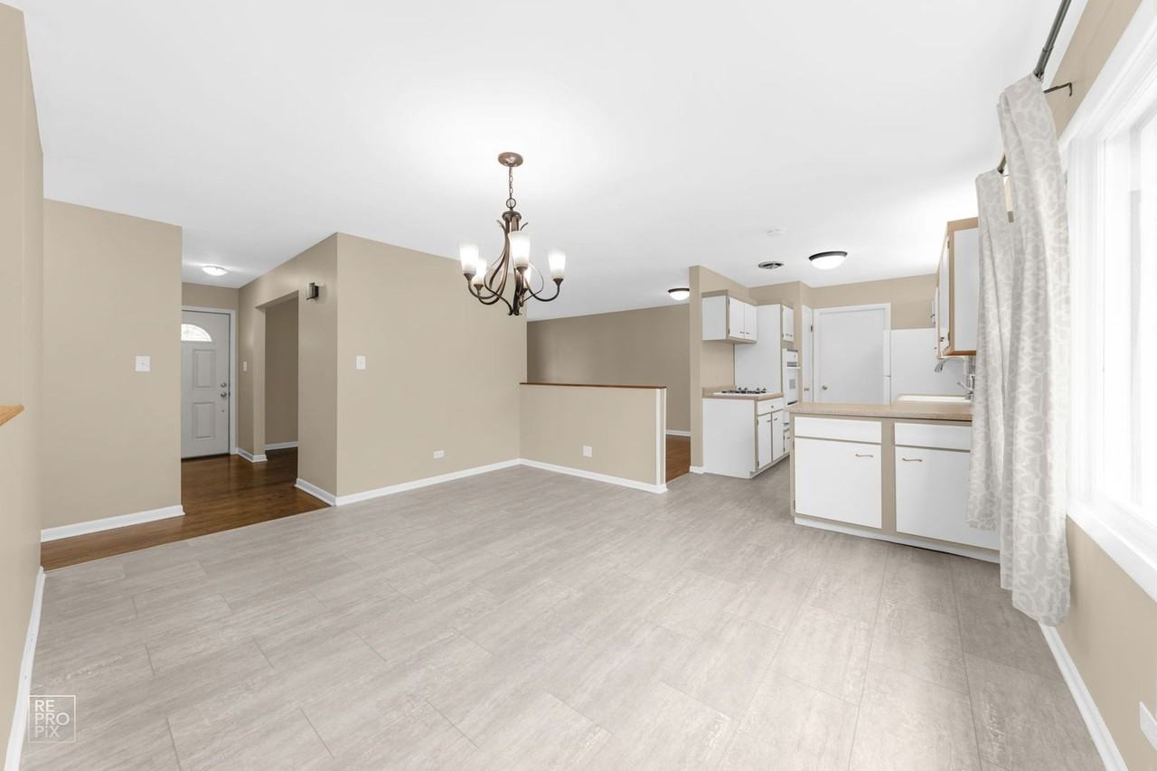 410 Northshore Dr - Photo 5 of 14