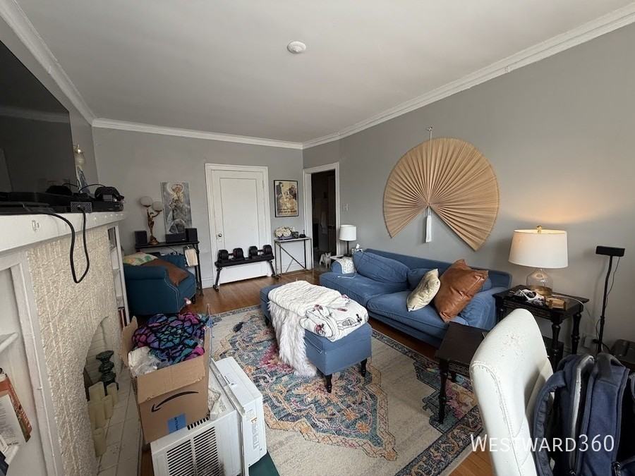 6051 N Hermitage Ave #1 - Photo 4 of 13