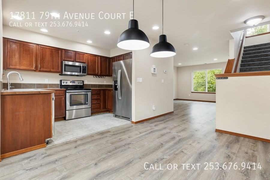 17811 79th Avenue Ct E - Photo 2 of 19