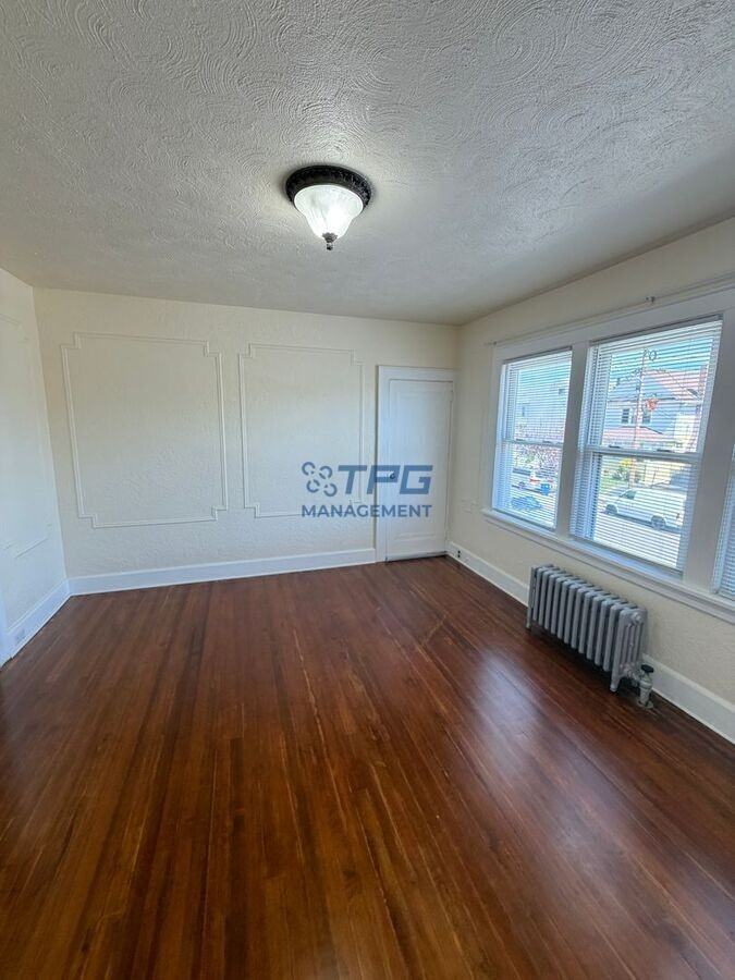 318 E 19th St #FL2 - Photo 7 of 11