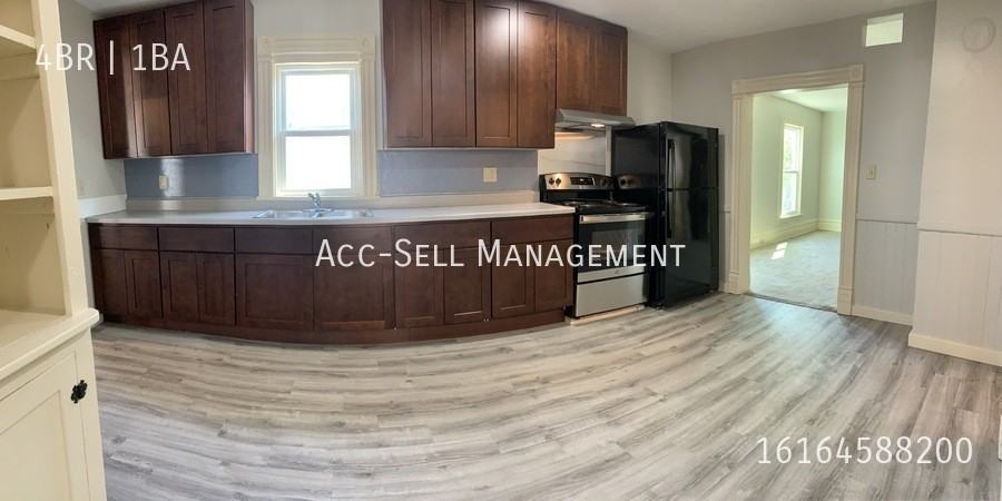 1122 Broadway Ave Nw - Photo 2 of 15