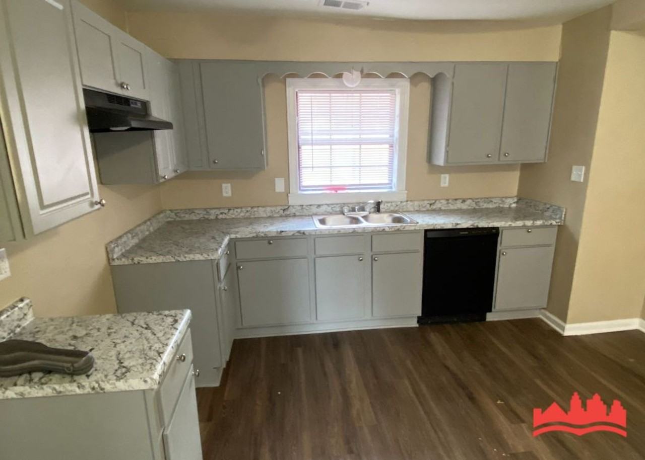 7815 Armour Rd - Photo 5 of 19