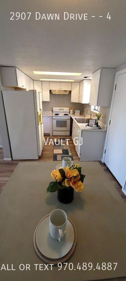 2907 Dawn Dr #4 - Photo 3 of 8