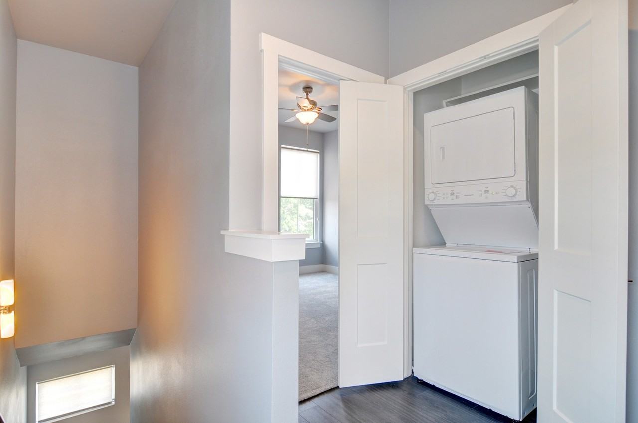 2822 Forest Park Blvd #2026 - Photo 4 of 37